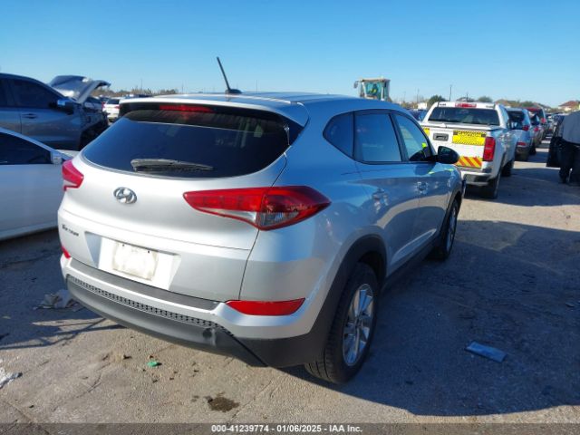 KM8J23A44HU592780 Hyundai TUCSON SE