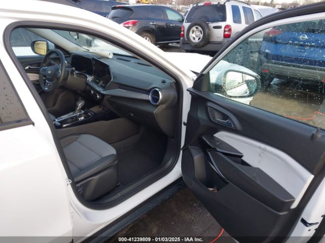 2024 CHEVROLET TRAX KL77LHE21RC053426 Photo 4