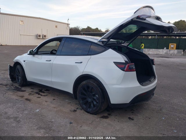 2022 TESLA MODEL Y 7SAYGDEE8NA016367 Photo 2