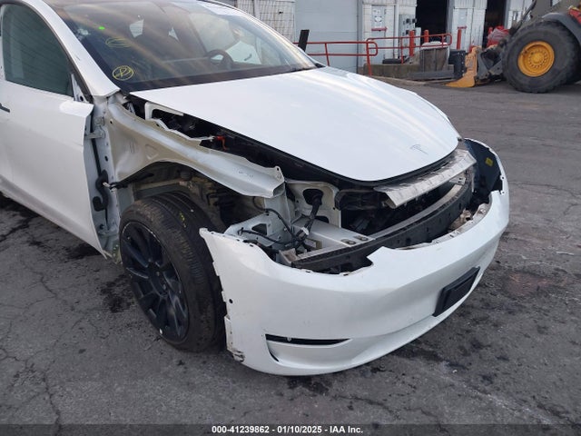 2022 TESLA MODEL Y 7SAYGDEE8NA016367 Photo 5