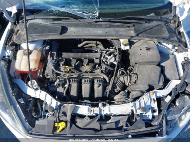 1FADP3M22JL204458 Ford FOCUS SEL