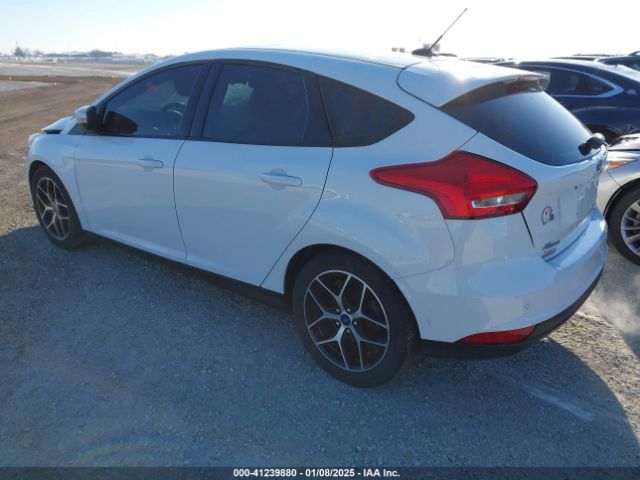 1FADP3M22JL204458 Ford FOCUS SEL