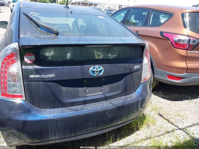 JTDKN3DUXF1937207 Toyota Prius Four