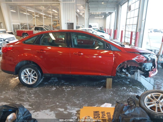 Ford FOCUS SE 2018 1FADP3F20JL278068 Image 13