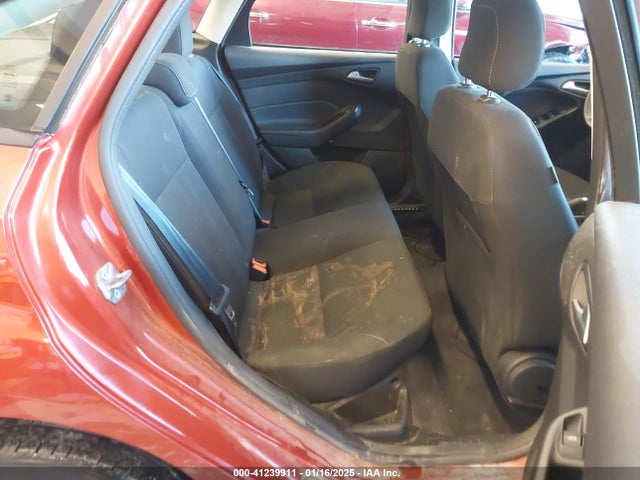 Ford FOCUS SE 2018 1FADP3F20JL278068 Image 8