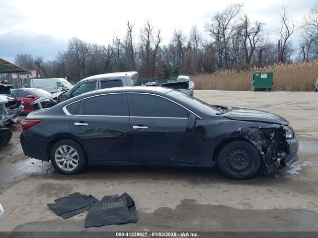 1N4AL3AP2HN349285 Nissan Altima 2.5 S