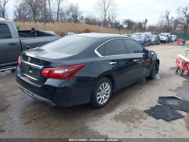 1N4AL3AP2HN349285 Nissan Altima 2.5 S