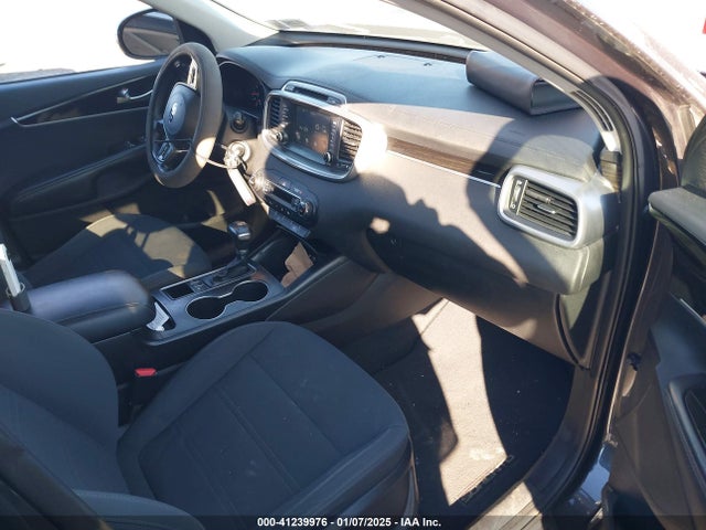 5XYPGDA3XKG437009 KIA Sorento 2.4l Lx