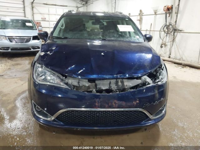 2C4RC1BG0JR261845 Chrysler Pacifica Touring L