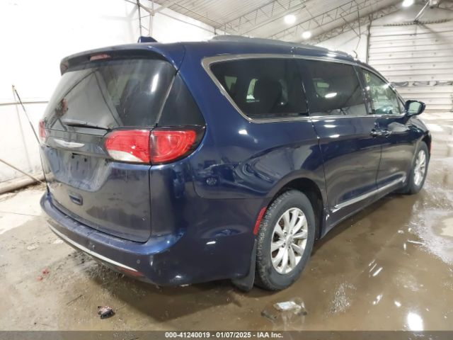2C4RC1BG0JR261845 Chrysler Pacifica Touring L