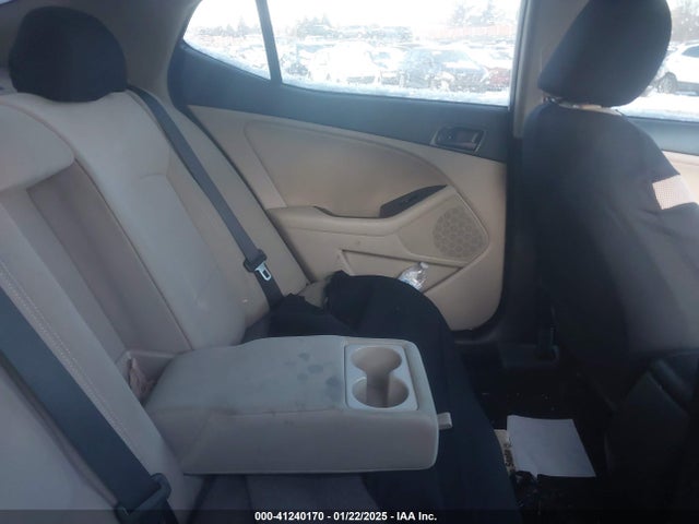 KIA Optima Lx 2014 KNAGM4A74E5519467 Image 8