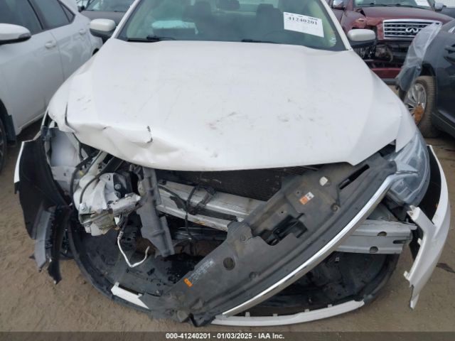 1FAHP2E82JG113133 Ford TAURUS SEL