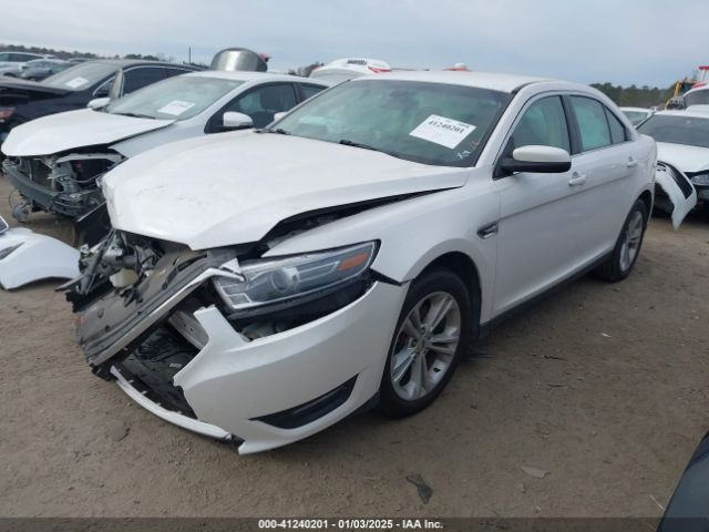 1FAHP2E82JG113133 Ford TAURUS SEL