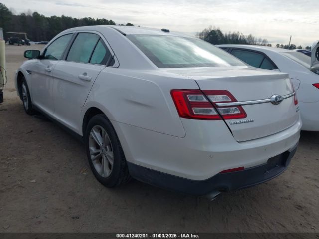 1FAHP2E82JG113133 Ford TAURUS SEL