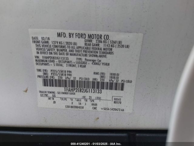 1FAHP2E82JG113133 Ford TAURUS SEL