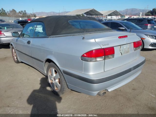 2003 SAAB 9-3 YS3DF78K537009196 Photo 2