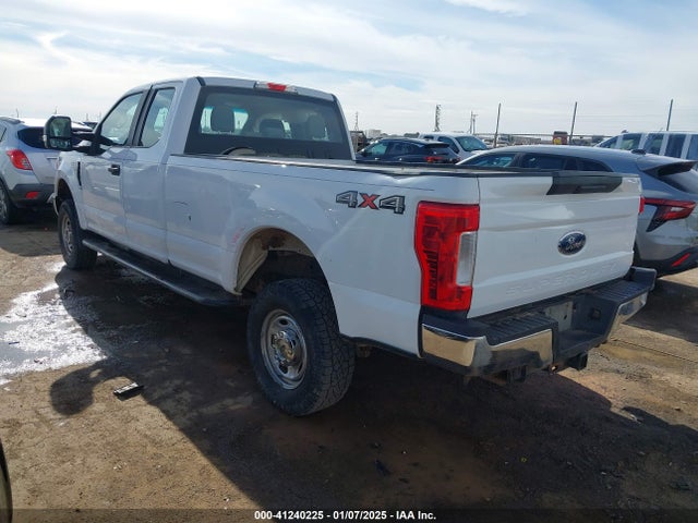 Ford F-250 Xl 2017 1FT7X2B63HEF34955 Image 3
