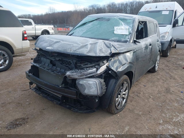 KIA SOUL LX 2020 KNDJ23AU9L7715503 Image 2