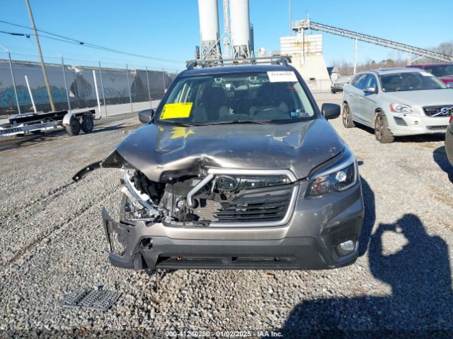 JF2SKAJC8MH557832 Subaru Forester Premium