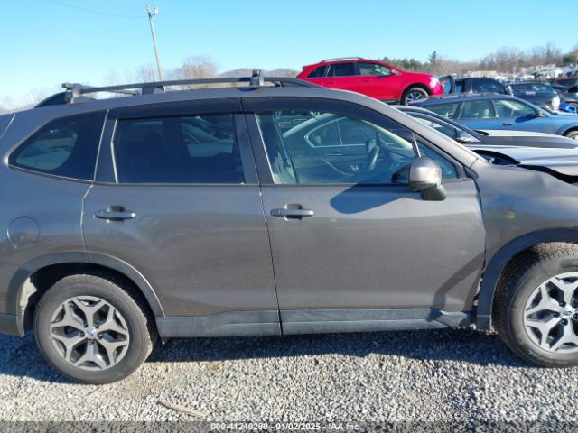 JF2SKAJC8MH557832 Subaru Forester Premium