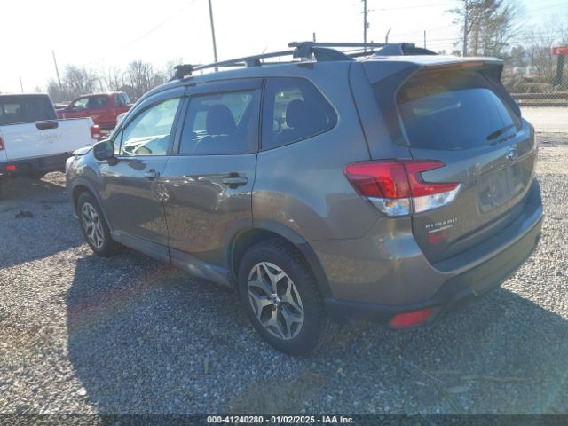 JF2SKAJC8MH557832 Subaru Forester Premium