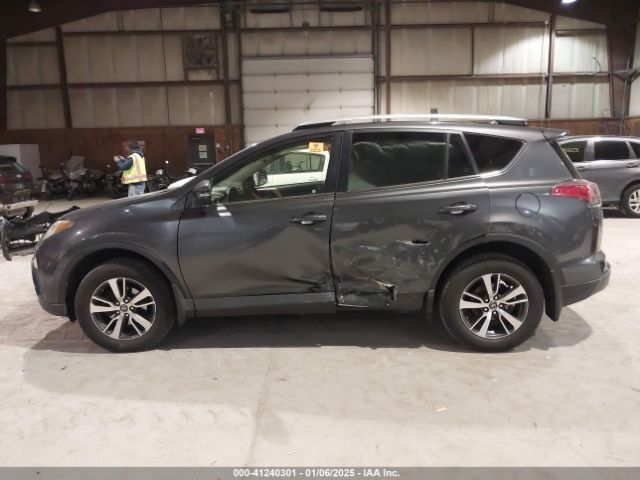 JTMRFREV4JJ242655 Toyota Rav4 Adventure/xle