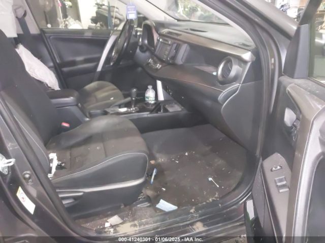 JTMRFREV4JJ242655 Toyota Rav4 Adventure/xle