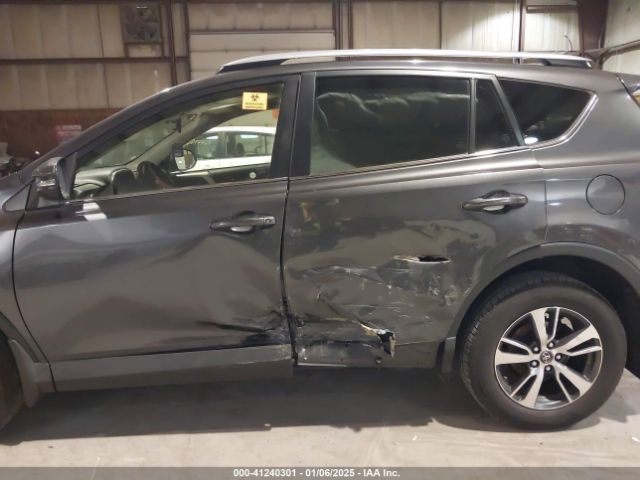JTMRFREV4JJ242655 Toyota Rav4 Adventure/xle