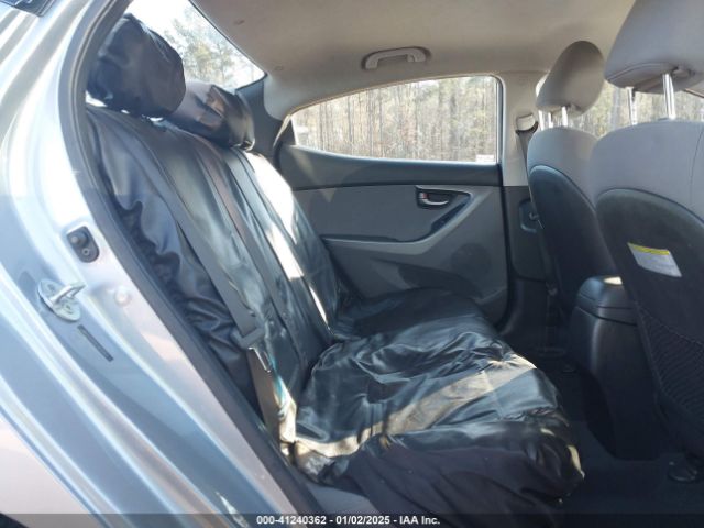 5NPDH4AE6FH618463 Hyundai ELANTRA SE