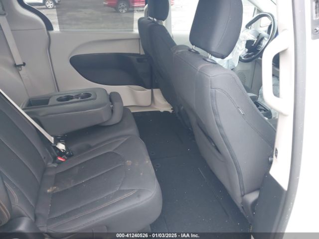 2C4RC1FG8KR575724 Chrysler Pacifica Touring Plus