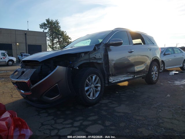 KIA Sorento 3.3l Lx 2017 5XYPGDA53HG331849 Image 2