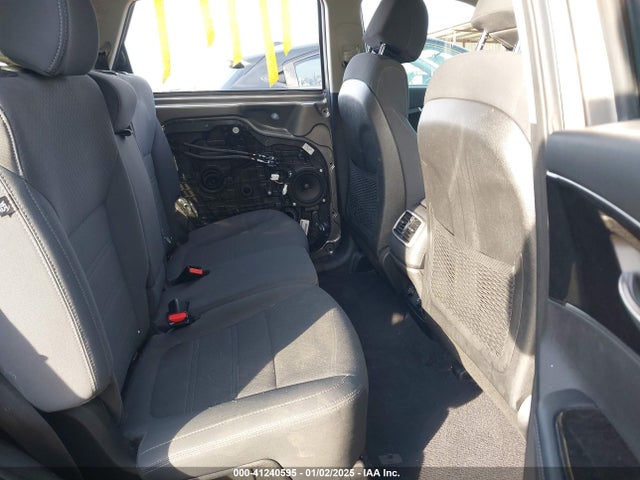 KIA Sorento 3.3l Lx 2017 5XYPGDA53HG331849 Image 8