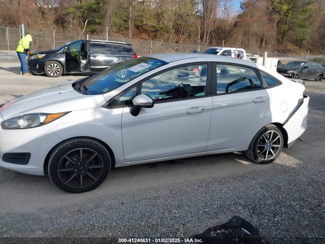 Ford FIESTA SE 2019 3FADP4BJ2KM144634 Image 14