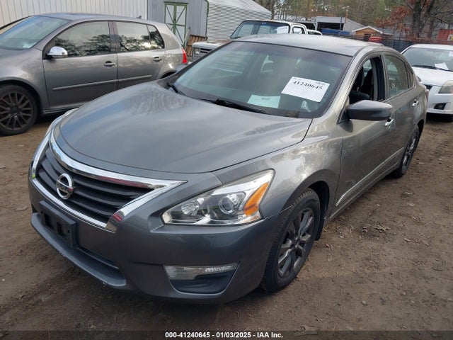 Nissan Altima 2.5 S 2015 1N4AL3AP0FC470714 Image 2