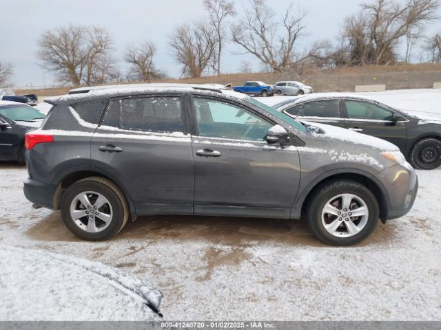 2T3WFREV8FW195738 Toyota Rav4 Xle