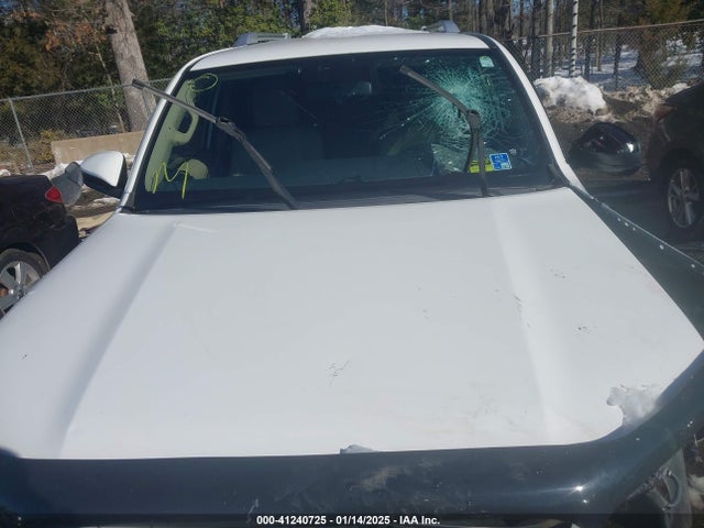 JTEZU5JR9E5068499 Toyota 4RUNNER SR5