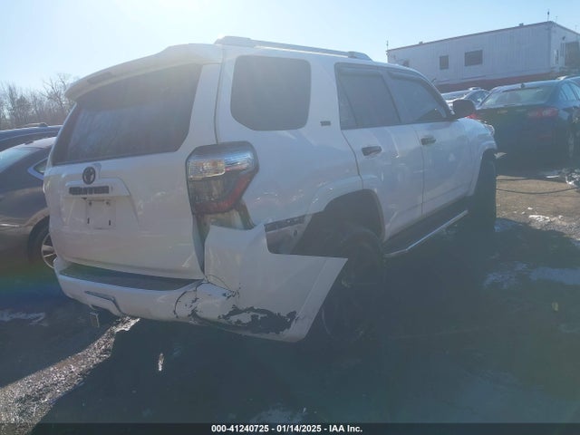 JTEZU5JR9E5068499 Toyota 4RUNNER SR5