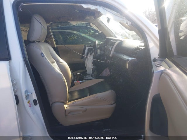 JTEZU5JR9E5068499 Toyota 4RUNNER SR5