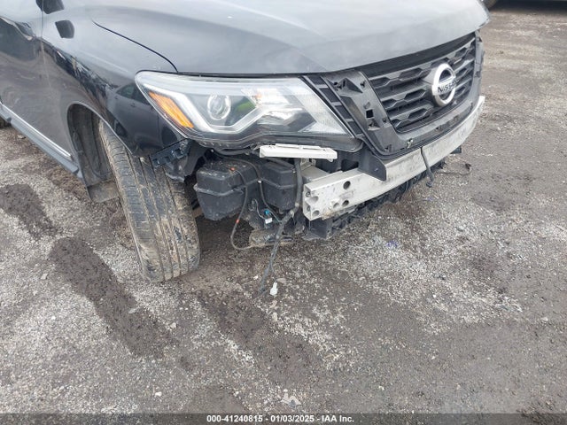 5N1DR2MM6HC913805 Nissan Pathfinder Platinum