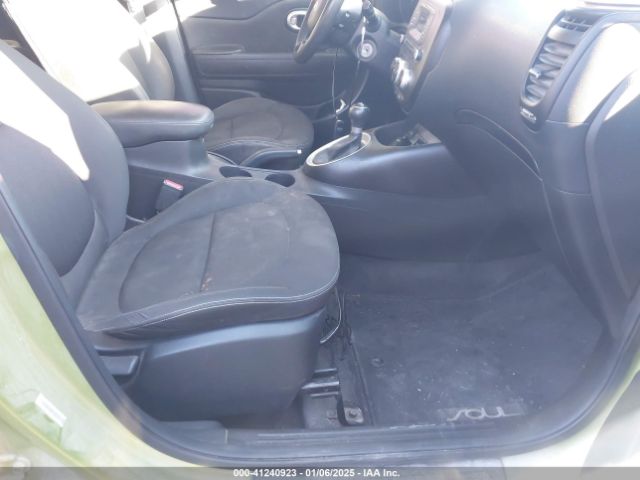 KNDJN2A29E7715195 KIA Soul
