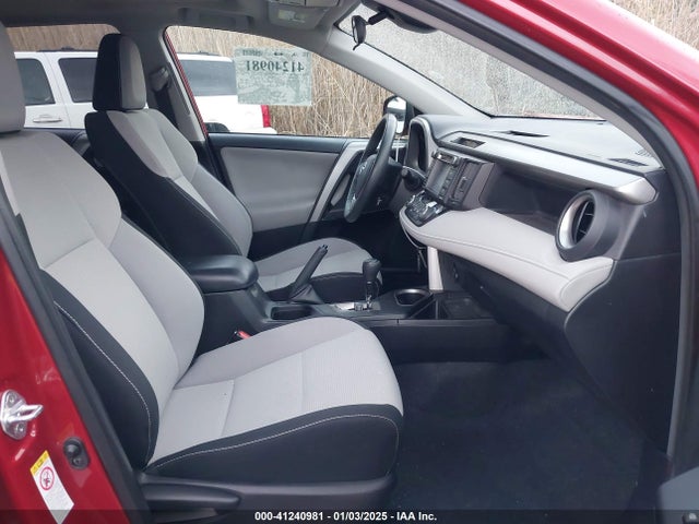 Toyota Rav4 Xle 2017 2T3RFREVXHW684612 Image 5