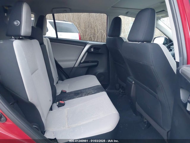 Toyota Rav4 Xle 2017 2T3RFREVXHW684612 Image 8