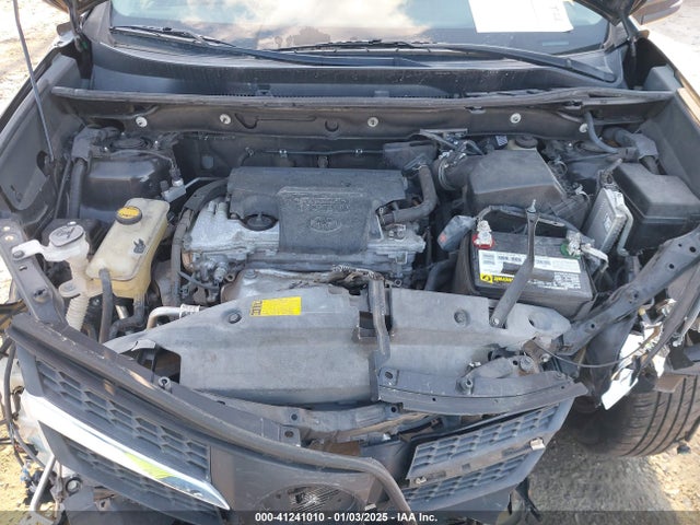 2T3WFREV7FW228406 Toyota Rav4 Xle