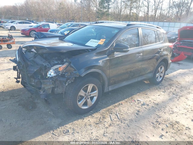 2T3WFREV7FW228406 Toyota Rav4 Xle