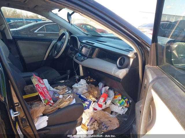 2T3WFREV7FW228406 Toyota Rav4 Xle