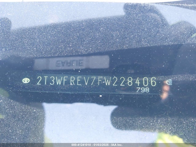 2T3WFREV7FW228406 Toyota Rav4 Xle