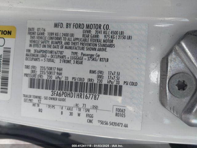 3FA6P0HD1HR167787 Ford FUSION SE