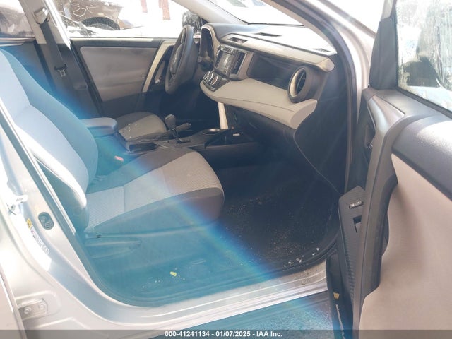 Toyota RAV4 LE 2014 2T3BFREV9EW227089 Image 5
