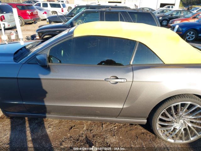 1ZVBP8EM2E5205938 Ford Mustang V6