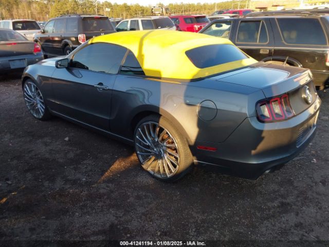 1ZVBP8EM2E5205938 Ford Mustang V6